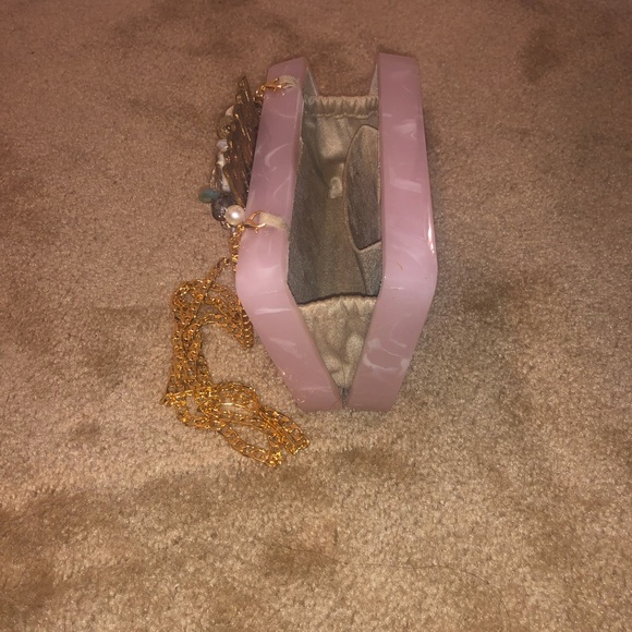 WILLING TO TRADE - TRADE VALUE $450 - Picture 7 of 10